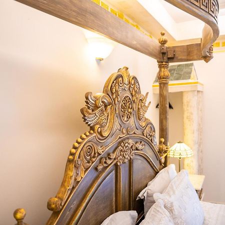 Ferndale Luxury Boutique Bed & Breakfast Keel  Exteriör bild