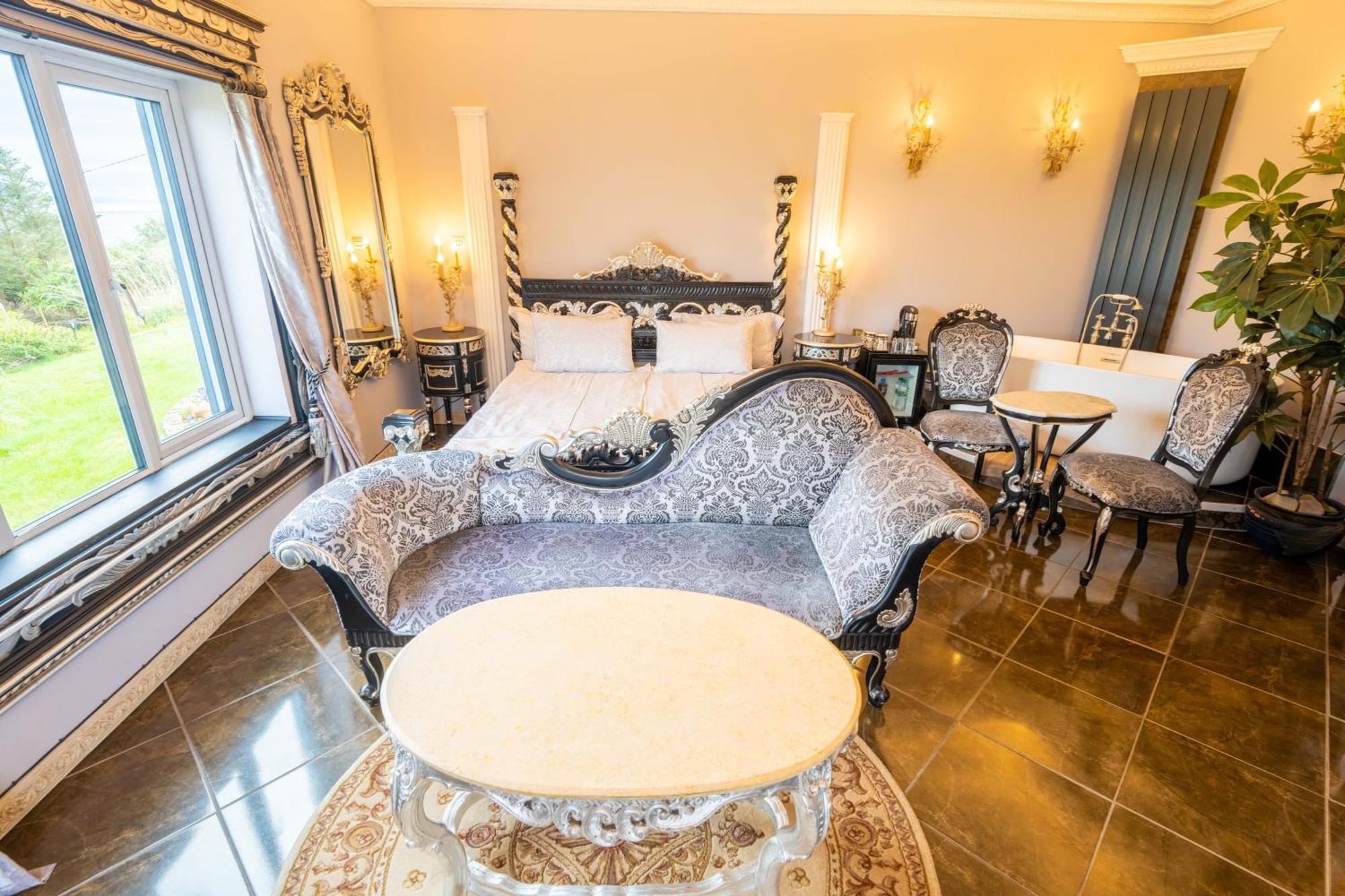 Ferndale Luxury Boutique Bed & Breakfast Keel  Exteriör bild